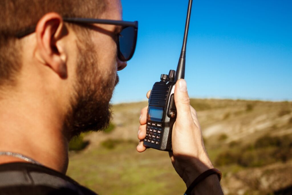 Rádios Comunicadores: A Solução Ideal para Comunicação Clara e Instantânea